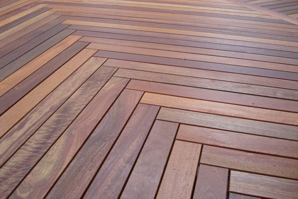 Way Finding Kayu Hardwood - Kayu Canada Inc.